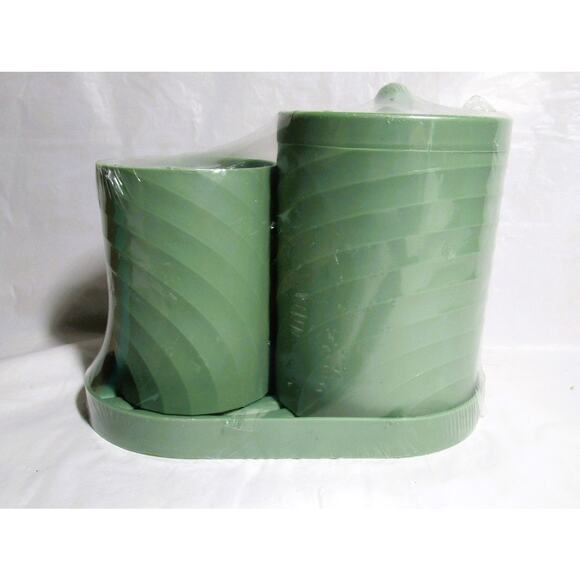 Horizon Bathroom Vanity Set Lidded Jar Drinking Cup and Tray Sage Green Plastic - Picture 1 of 2